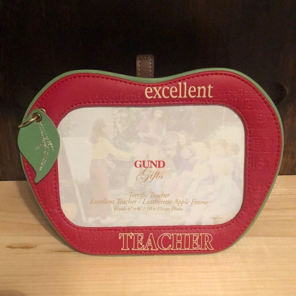 Excellent Teacher Gift! 🍎 Leatherette Apple Frame